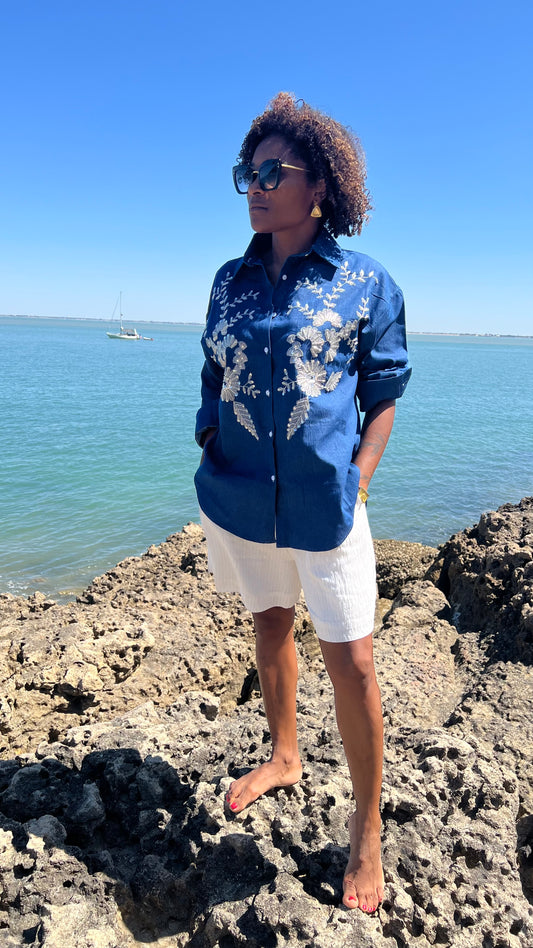Chemise Azul en denim brodé de perles et sequins, collection l'Aix-quise Havana Paris.