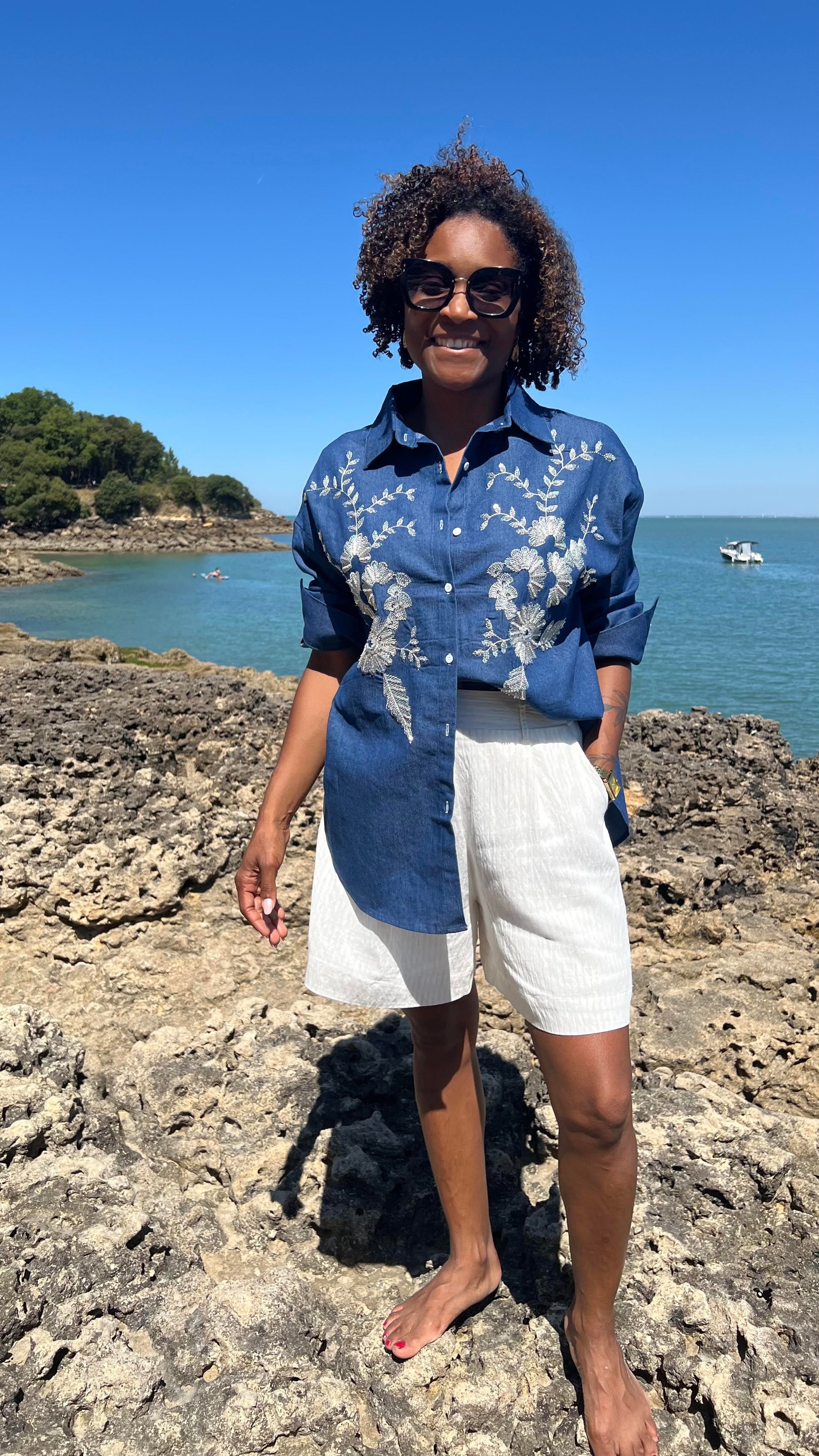 Short Cielo porté avec la chemise Azul, île d'Aix, Havana Paris.